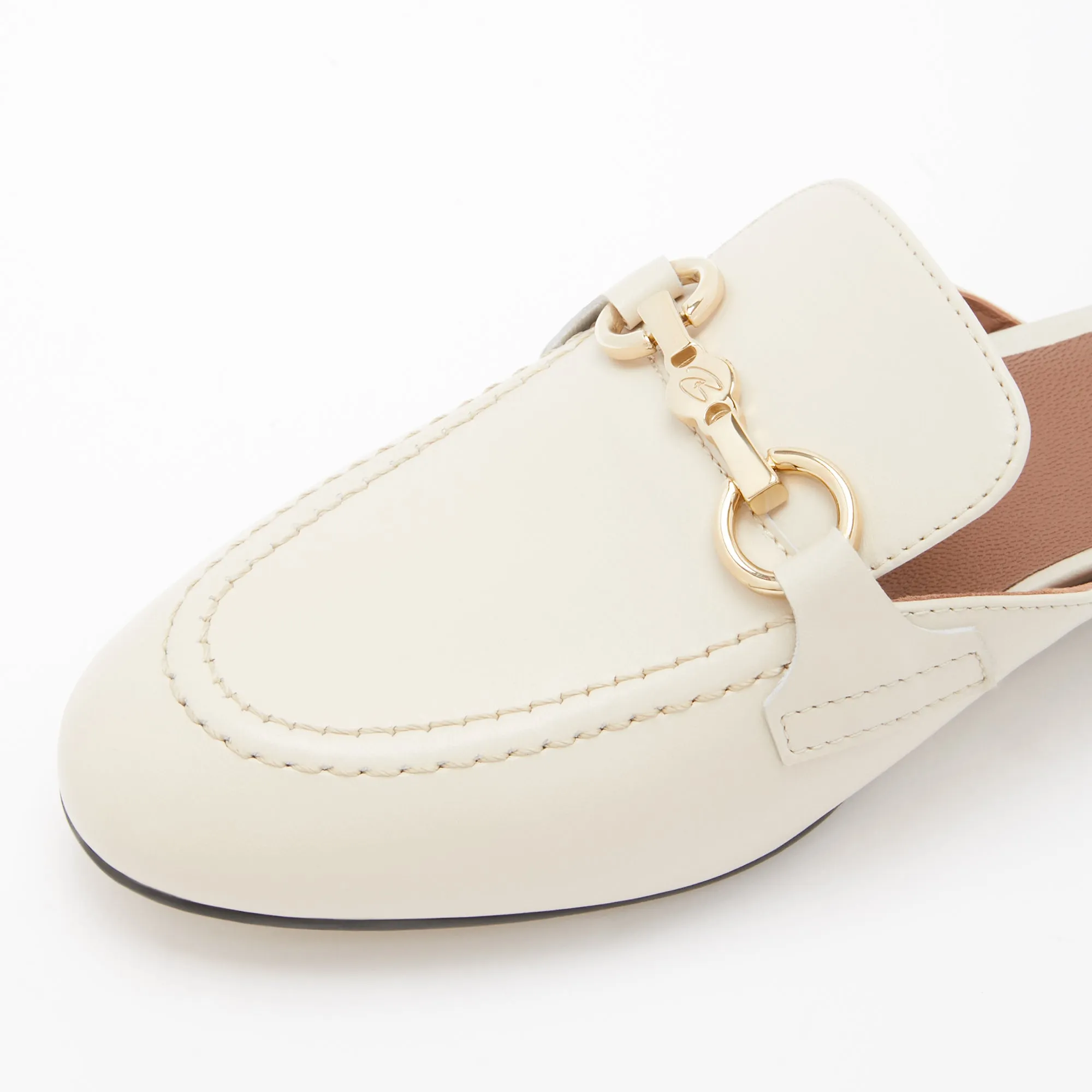 Vendôme Fleur crème calfskin leather backless loafers